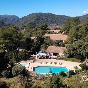 Les Arbousiers Hôtel&village La Roquebrussanne