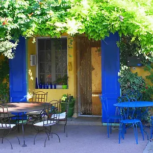  Affittacamere La Sarrasine